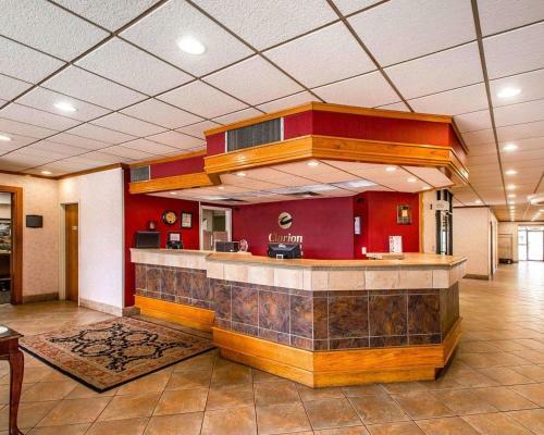 Hotel Clarion Inn & Suites Dothan South
