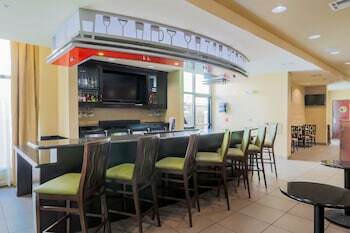 Hotel Holiday Inn Mobile Airport