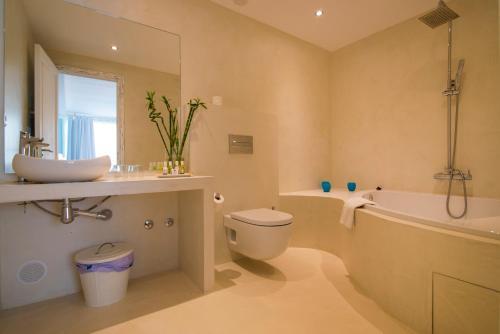 Aparthotel �cora Ibiza