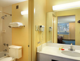 Hotel Ramada Montgomery