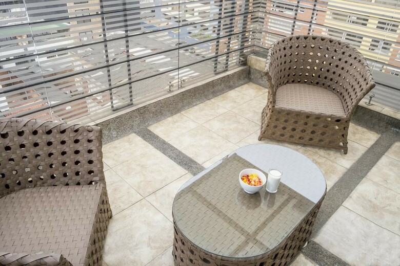 Regency Suites Hotel Boutique