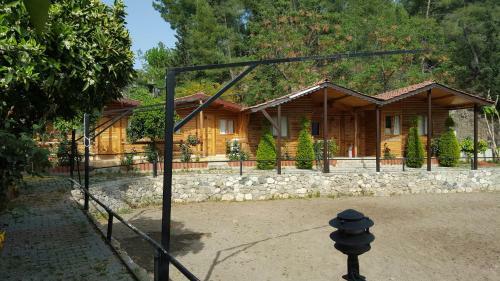 Oranj Ranch Hotel