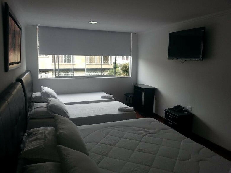 Hotel Feria Nova