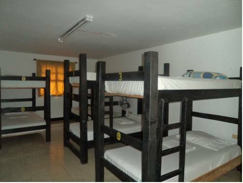 Hostal Pelican Larry