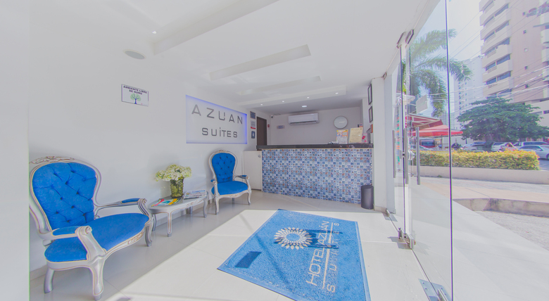 Azu�n Suites Hotel
