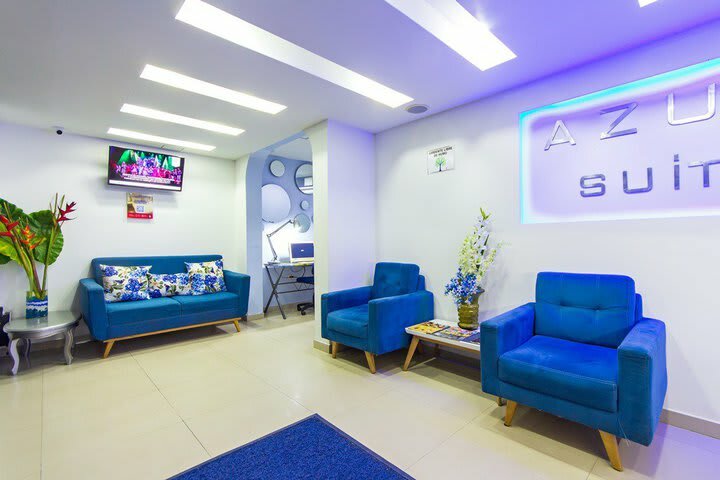 Azu�n Suites Hotel