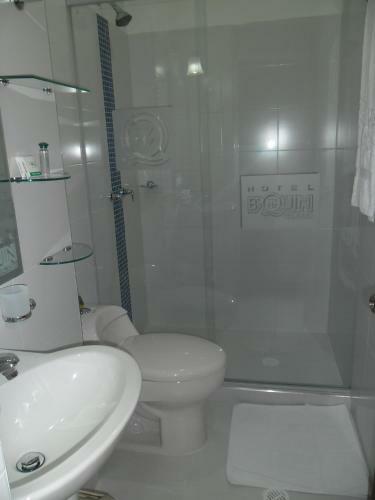 Hotel B`quin Plaza