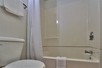 Motel 6 Phoenix - Northern Avenue