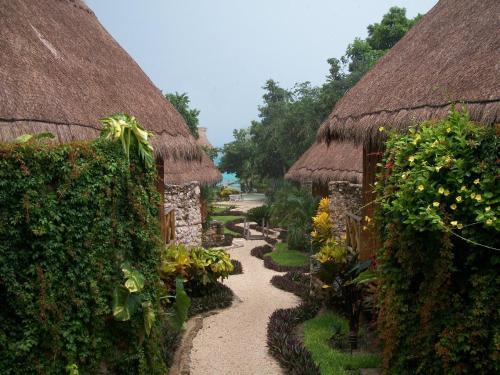 Hotel Villas Eco-rom�nticas K�uch Ka�anil