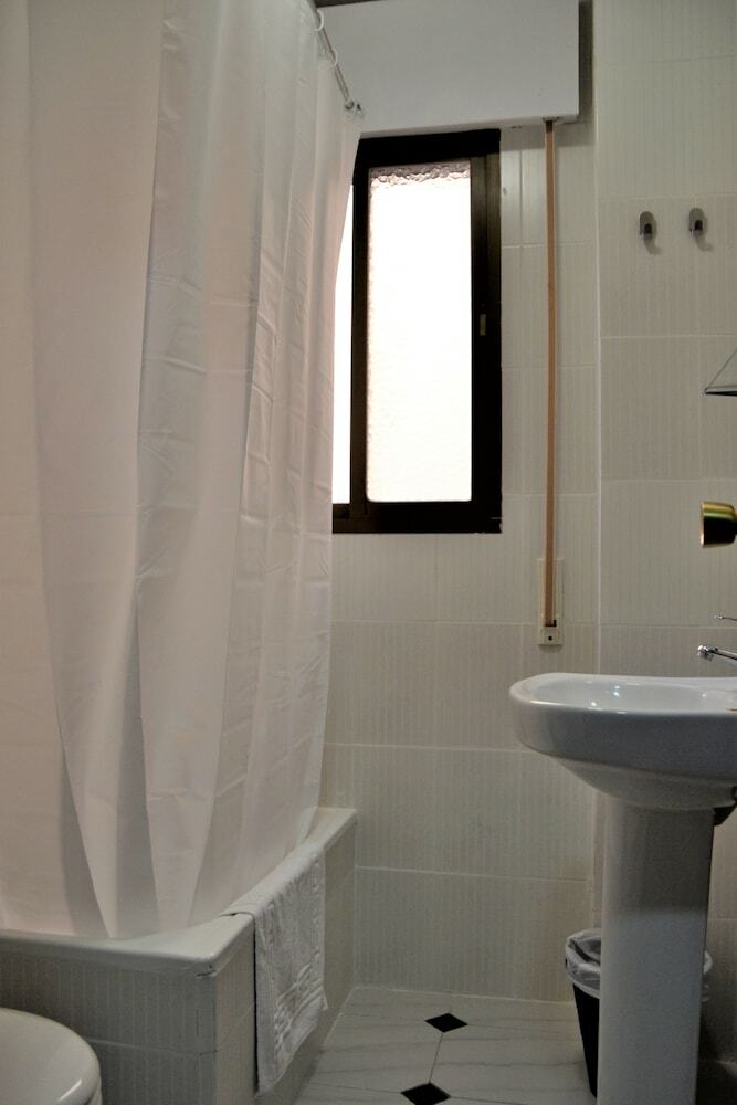 Hostal Tropical