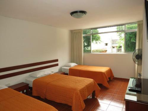 Hostal Miraflores Inn
