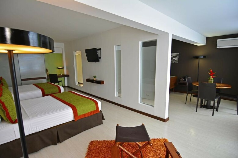 Autentico Hotel