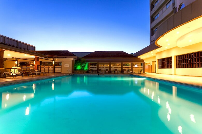 Hotel Crowne Plaza Corobici