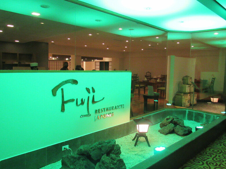 Hotel Crowne Plaza Corobici