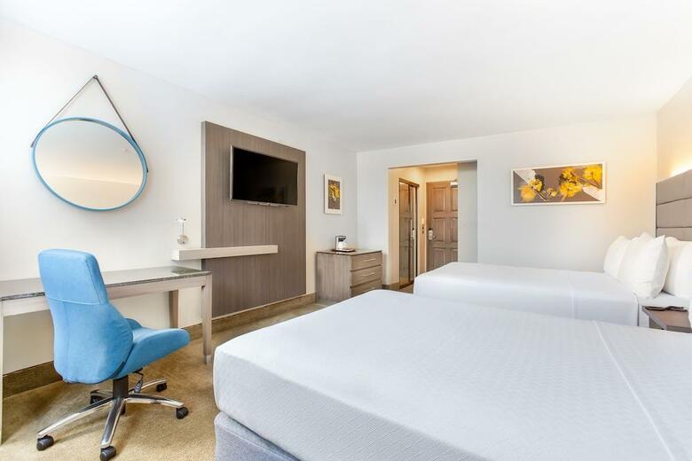 Hotel Crowne Plaza Corobici