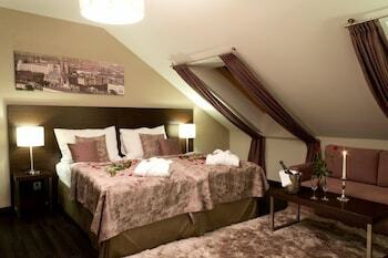 Old Town Hotel