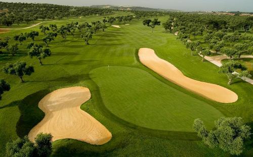 Arcos Fairways
