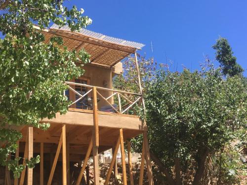 Lodge Caba�as Elquimista