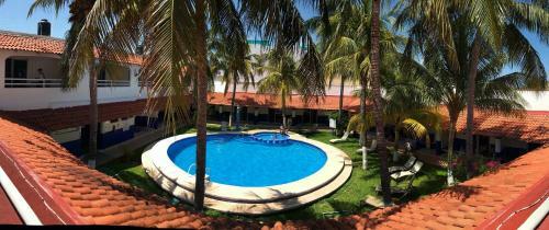 Hotel Plaza Almendros