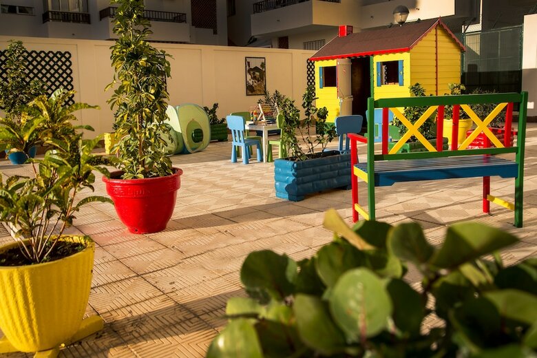 Oro Blanco Apartments