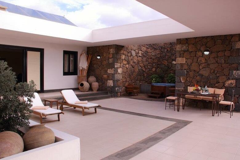Hotel Villa VIK