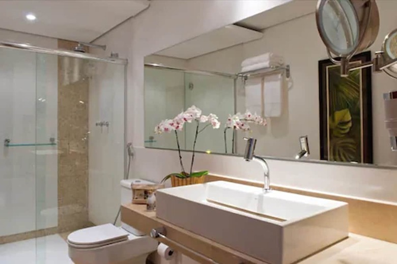 Abayomi Hotel