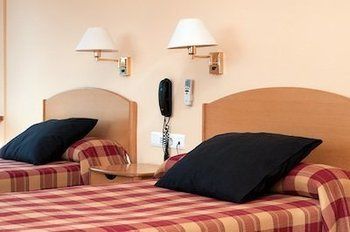 Hotel Villa De Ayerbe