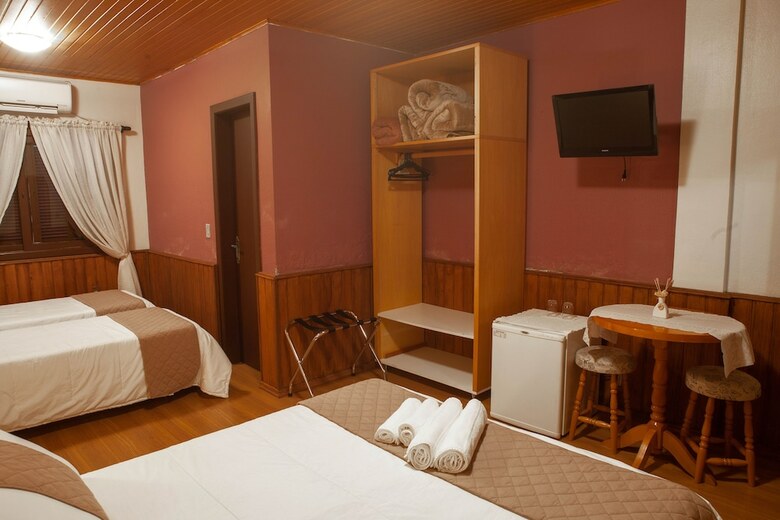Hostal Encantos De Gramado