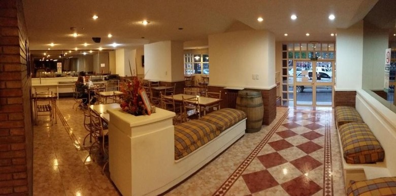 Hotel San Mart�n
