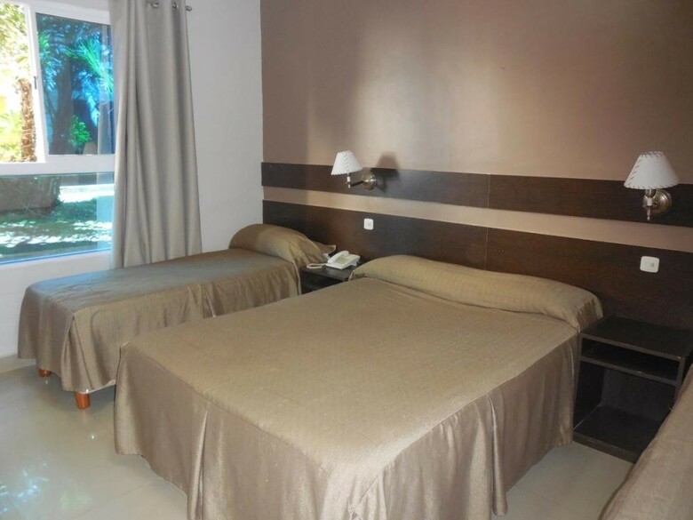 Hotel Tropical