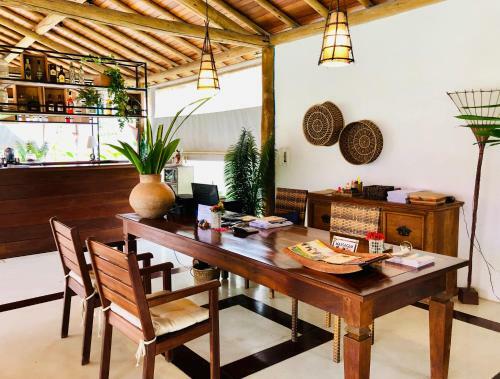 Hostal Pousada Villa Palmeira Azul Su�tes de Charme