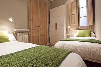 Fuster Apartments