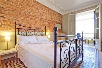 Fuster Apartments