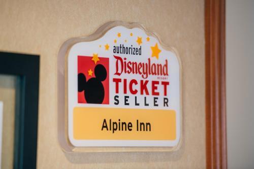 Hotel Alpine Inn