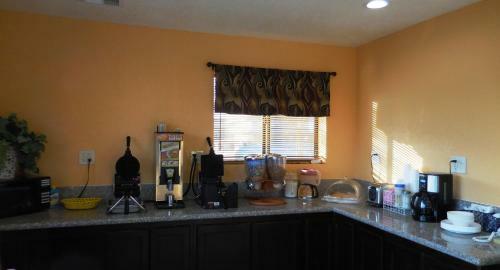 Motel Best Economy Inn & Suites