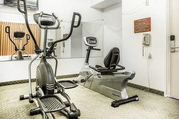 Hotel Sleep Inn And Suites Bakersfield