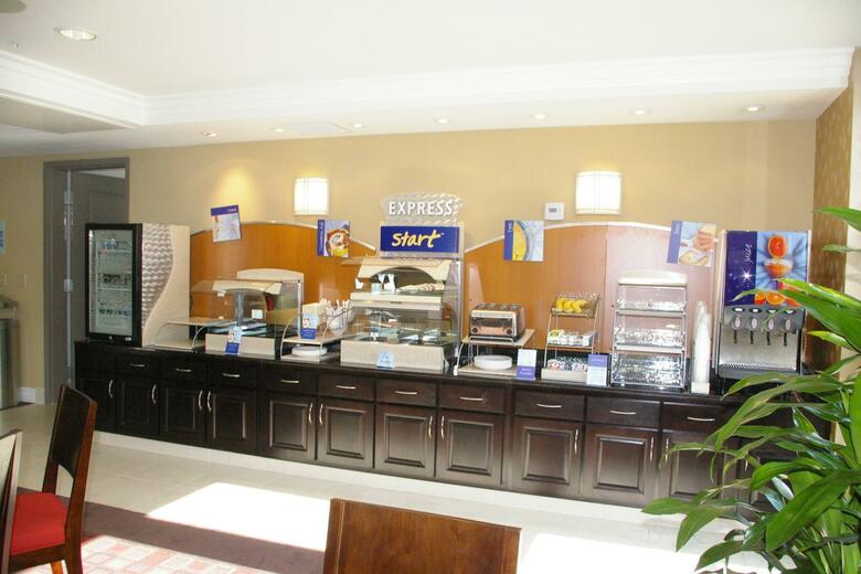 Holiday Inn Express Hotel & Suites Banning
