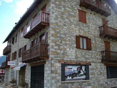 Agroturismo Apartaments La Llucana