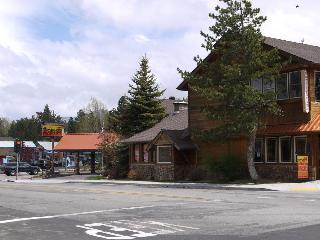Hotel Robinhood Resort