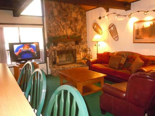 Two-bedroom Premier Unit #112 By Escape For All Seasons