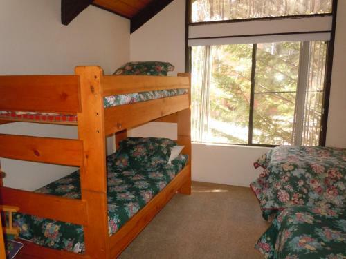 Two-bedroom Deluxe Unit #65 By Escape For All Seasons