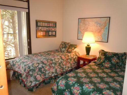 Two-bedroom Deluxe Unit #65 By Escape For All Seasons