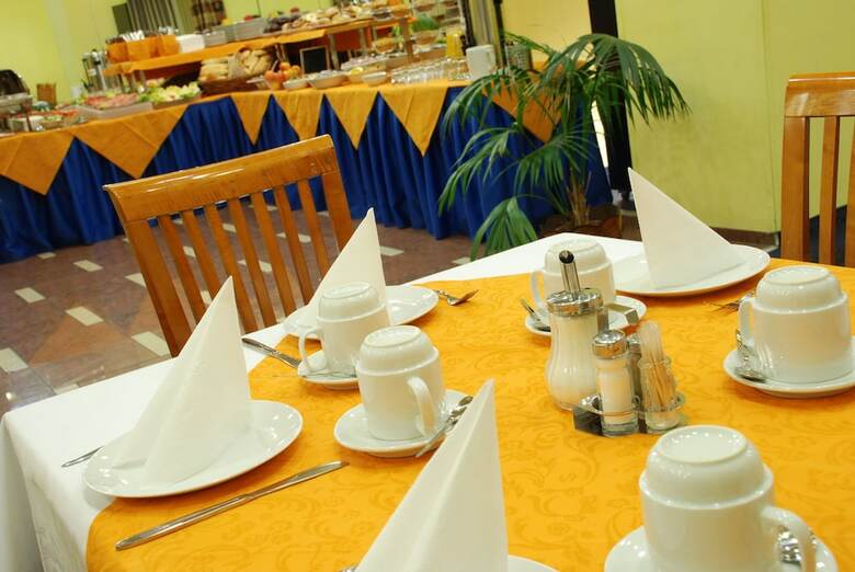 Hotel Henrietta