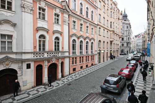 Myhouse Apartments