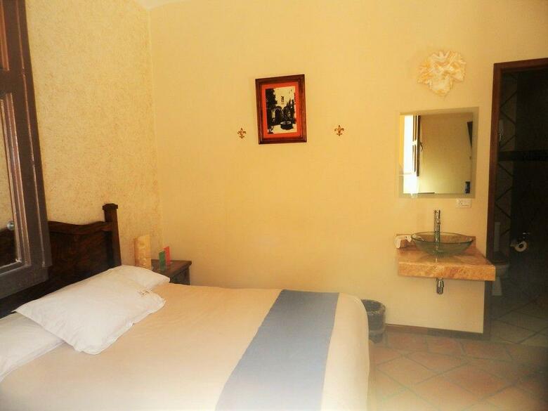 Al Otro Lado Del Rio Hotel