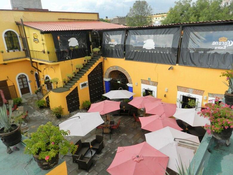 Al Otro Lado Del Rio Hotel