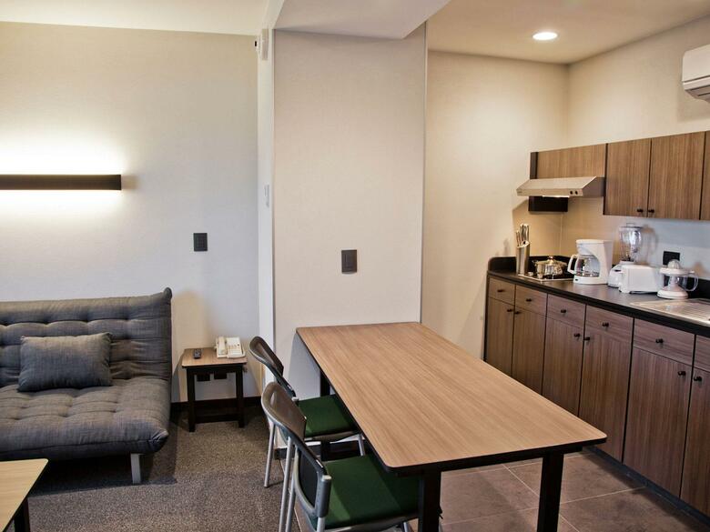 Hotel City Express Suites Puebla Finsa