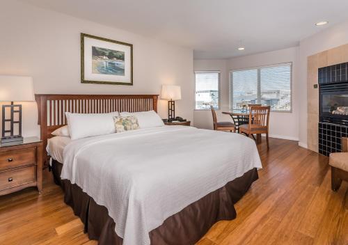 Bed & Breakfast Little Sur Inn