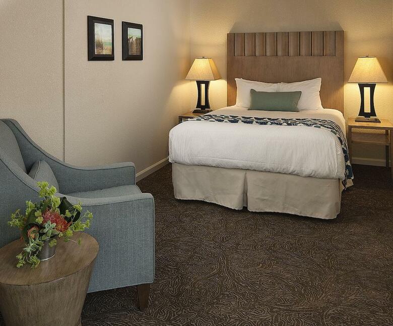 Hotel Cambria Landing Inn And Suites