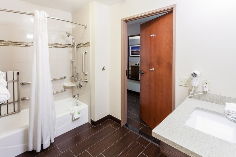 Hotel Holiday Inn Express & Suites Carpinteria